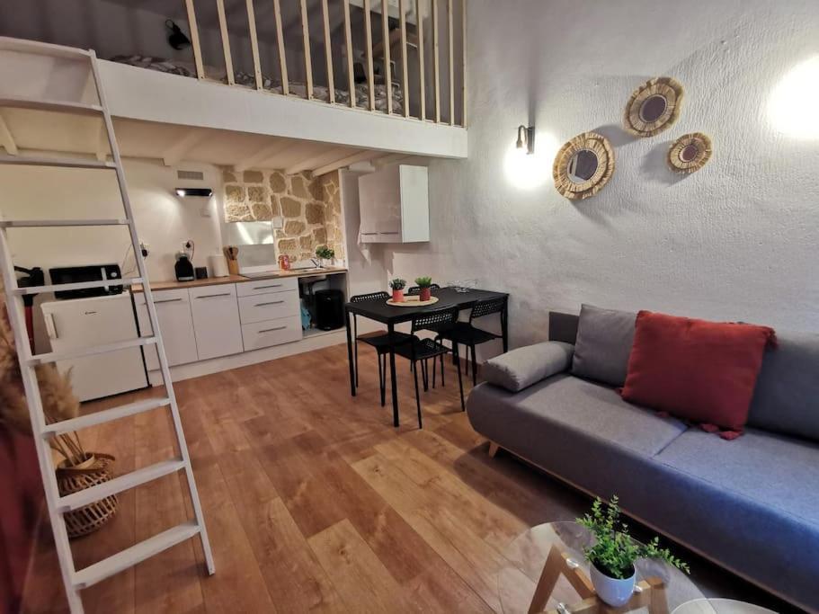 Centre Ville Montpellier - Appartement Au Coeur De L'Ecusson Екстериор снимка